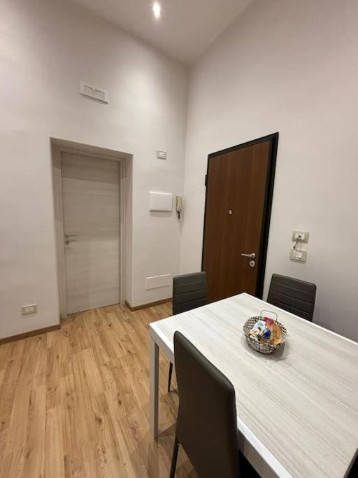 Appartement Le Rose Di Lu' à Catane Extérieur photo