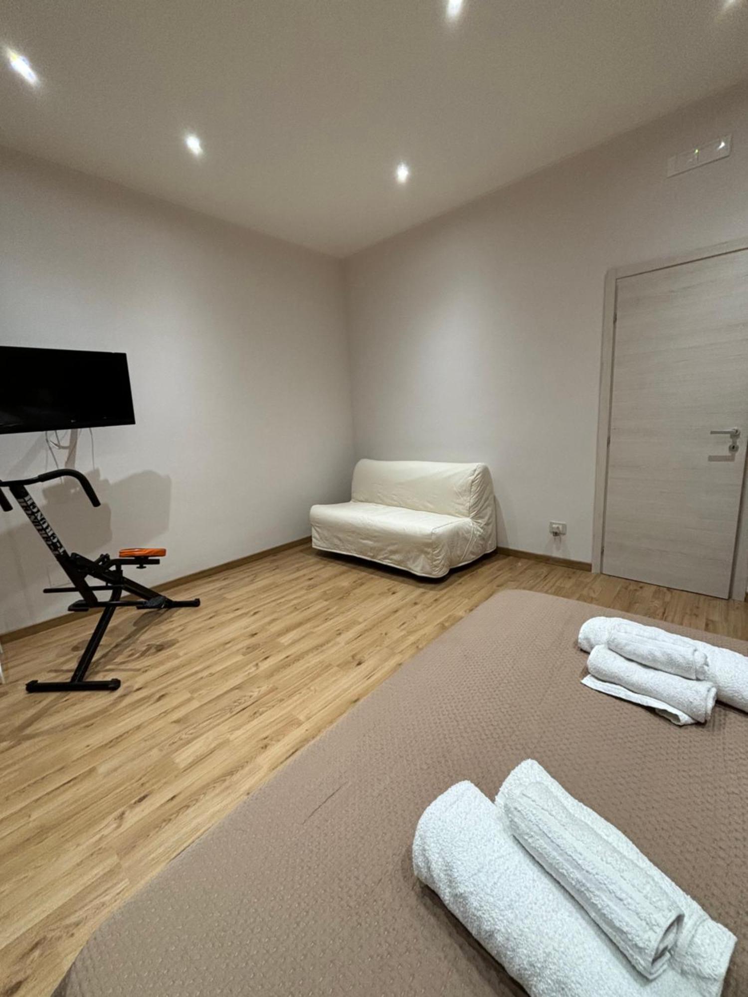Appartement Le Rose Di Lu' à Catane Extérieur photo